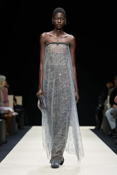Look 75